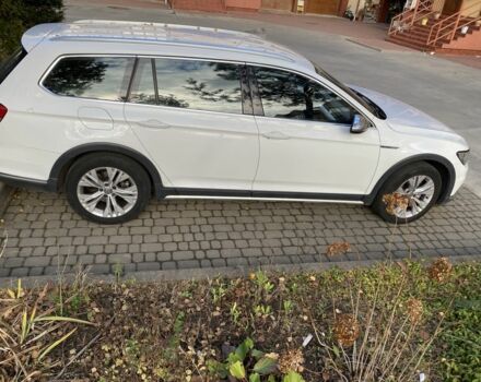 Білий Фольксваген Пассат Варіант, об'ємом двигуна 2 л та пробігом 250 тис. км за 16950 $, фото 2 на Automoto.ua