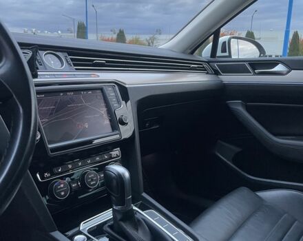 Білий Фольксваген Пассат Варіант, об'ємом двигуна 2 л та пробігом 250 тис. км за 14800 $, фото 12 на Automoto.ua