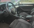 Білий Фольксваген Пассат Варіант, об'ємом двигуна 2 л та пробігом 256 тис. км за 14058 $, фото 10 на Automoto.ua