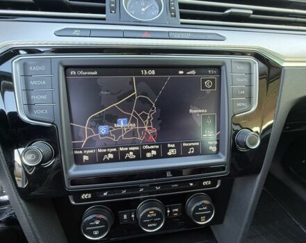 Білий Фольксваген Пассат Варіант, об'ємом двигуна 2 л та пробігом 195 тис. км за 16750 $, фото 13 на Automoto.ua