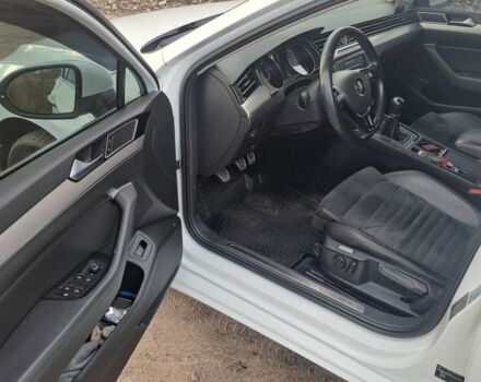 Белый Фольксваген Пассат Вариант, объемом двигателя 0 л и пробегом 283 тыс. км за 14500 $, фото 6 на Automoto.ua