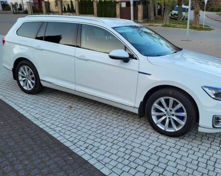 Фольксваген Пассат Вариант 2016 в Львове на Automoto.ua Белый Фольксваген Пассат Вариант, объемом двигателя 1.4 л и пробегом 275 тыс. км за 14400 $, фото 5 на Automoto.ua