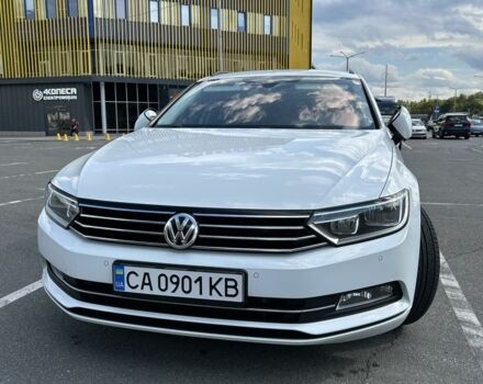 Білий Фольксваген Пассат Варіант, об'ємом двигуна 1.6 л та пробігом 214 тис. км за 14350 $, фото 1 на Automoto.ua