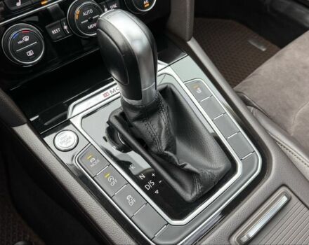 Белый Фольксваген Пассат Вариант, объемом двигателя 2 л и пробегом 263 тыс. км за 17800 $, фото 6 на Automoto.ua