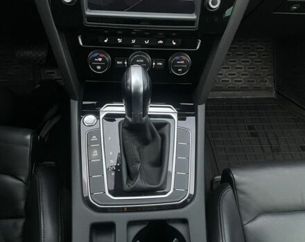 Білий Фольксваген Пассат Варіант, об'ємом двигуна 2 л та пробігом 250 тис. км за 14800 $, фото 21 на Automoto.ua