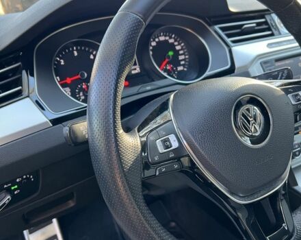 Белый Фольксваген Пассат Вариант, объемом двигателя 1.6 л и пробегом 235 тыс. км за 14999 $, фото 3 на Automoto.ua