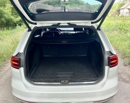 Белый Фольксваген Пассат Вариант, объемом двигателя 2 л и пробегом 288 тыс. км за 17999 $, фото 11 на Automoto.ua