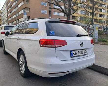 Білий Фольксваген Пассат Варіант, об'ємом двигуна 1.6 л та пробігом 237 тис. км за 14800 $, фото 6 на Automoto.ua