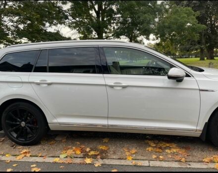 Белый Фольксваген Пассат Вариант, объемом двигателя 2 л и пробегом 254 тыс. км за 17600 $, фото 3 на Automoto.ua