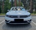 Білий Фольксваген Пассат Варіант, об'ємом двигуна 2 л та пробігом 218 тис. км за 21500 $, фото 1 на Automoto.ua