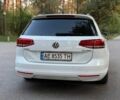 Білий Фольксваген Пассат Варіант, об'ємом двигуна 1.6 л та пробігом 218 тис. км за 13345 $, фото 6 на Automoto.ua