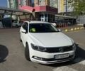 Білий Фольксваген Пассат Варіант, об'ємом двигуна 2 л та пробігом 325 тис. км за 12553 $, фото 1 на Automoto.ua