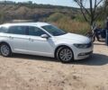 Белый Фольксваген Пассат Вариант, объемом двигателя 1.6 л и пробегом 210 тыс. км за 15600 $, фото 1 на Automoto.ua
