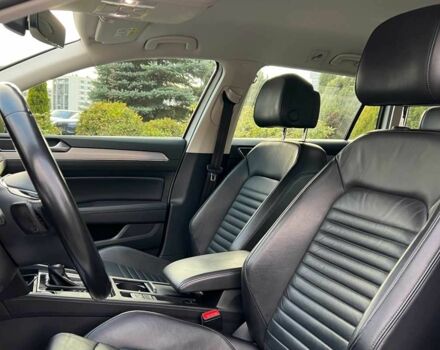 Білий Фольксваген Пассат Варіант, об'ємом двигуна 2 л та пробігом 205 тис. км за 17500 $, фото 8 на Automoto.ua