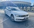 Белый Фольксваген Пассат Вариант, объемом двигателя 2 л и пробегом 275 тыс. км за 15999 $, фото 1 на Automoto.ua