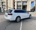 Белый Фольксваген Пассат Вариант, объемом двигателя 2 л и пробегом 275 тыс. км за 15999 $, фото 5 на Automoto.ua