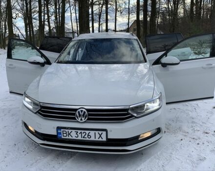 Білий Фольксваген Пассат Варіант, об'ємом двигуна 2 л та пробігом 229 тис. км за 12700 $, фото 10 на Automoto.ua