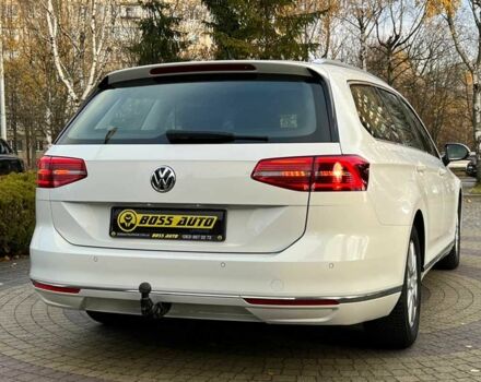 Білий Фольксваген Пассат Варіант, об'ємом двигуна 2 л та пробігом 205 тис. км за 17500 $, фото 6 на Automoto.ua