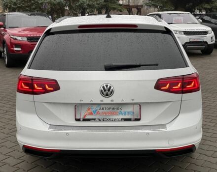 Белый Фольксваген Пассат Вариант, объемом двигателя 2 л и пробегом 265 тыс. км за 19500 $, фото 5 на Automoto.ua