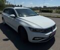 Белый Фольксваген Пассат Вариант, объемом двигателя 2 л и пробегом 265 тыс. км за 18400 $, фото 5 на Automoto.ua