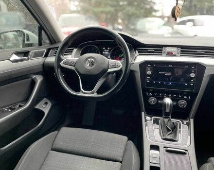 Белый Фольксваген Пассат Вариант, объемом двигателя 2 л и пробегом 265 тыс. км за 19500 $, фото 9 на Automoto.ua