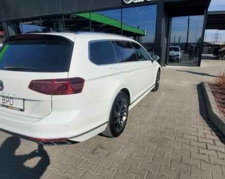 Белый Фольксваген Пассат Вариант, объемом двигателя 2 л и пробегом 210 тыс. км за 25000 $, фото 4 на Automoto.ua