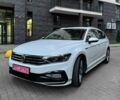 Фольксваген Пассат Вариант 2020 в Киеве на Automoto.ua Белый Фольксваген Пассат Вариант, объемом двигателя 2 л и пробегом 199 тыс. км за 25999 $, фото 4 на Automoto.ua