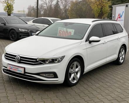 Белый Фольксваген Пассат Вариант, объемом двигателя 2 л и пробегом 265 тыс. км за 19500 $, фото 2 на Automoto.ua