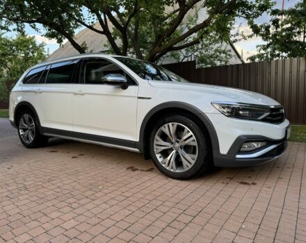 Фольксваген Пассат Вариант 2020 в Переяславе-Хмельницком на Automoto.ua Белый Фольксваген Пассат Вариант, объемом двигателя 2 л и пробегом 250 тыс. км за 22815 $, фото 6 на Automoto.ua