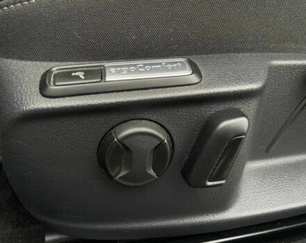 Белый Фольксваген Пассат Вариант, объемом двигателя 2 л и пробегом 265 тыс. км за 19500 $, фото 19 на Automoto.ua