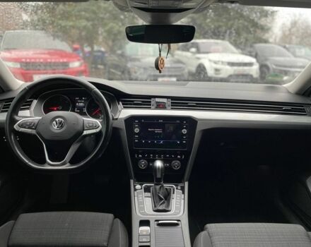 Белый Фольксваген Пассат Вариант, объемом двигателя 2 л и пробегом 265 тыс. км за 19500 $, фото 20 на Automoto.ua