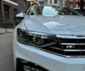 Фольксваген Пассат Вариант 2020 в Киеве на Automoto.ua Белый Фольксваген Пассат Вариант, объемом двигателя 2 л и пробегом 199 тыс. км за 25999 $, фото 7 на Automoto.ua
