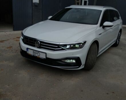 Белый Фольксваген Пассат Вариант, объемом двигателя 2 л и пробегом 210 тыс. км за 25000 $, фото 14 на Automoto.ua