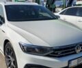 Белый Фольксваген Пассат Вариант, объемом двигателя 2 л и пробегом 210 тыс. км за 25000 $, фото 1 на Automoto.ua