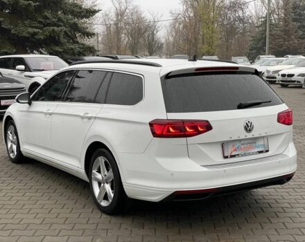 Белый Фольксваген Пассат Вариант, объемом двигателя 2 л и пробегом 265 тыс. км за 19500 $, фото 4 на Automoto.ua