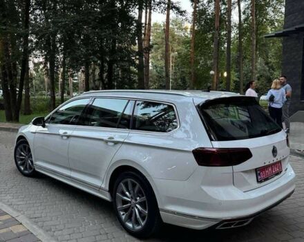 Фольксваген Пассат Вариант 2020 в Киеве на Automoto.ua Белый Фольксваген Пассат Вариант, объемом двигателя 2 л и пробегом 199 тыс. км за 25999 $, фото 2 на Automoto.ua