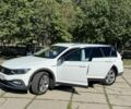 Белый Фольксваген Пассат Вариант, объемом двигателя 2 л и пробегом 258 тыс. км за 26800 $, фото 9 на Automoto.ua