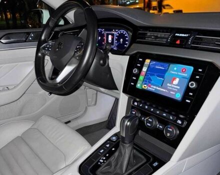 Фольксваген Пассат Вариант 2020 в Киеве на Automoto.ua Белый Фольксваген Пассат Вариант, объемом двигателя 2 л и пробегом 199 тыс. км за 25999 $, фото 15 на Automoto.ua