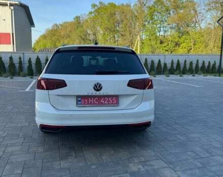 Белый Фольксваген Пассат Вариант, объемом двигателя 2 л и пробегом 180 тыс. км за 20100 $, фото 6 на Automoto.ua