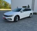 Белый Фольксваген Пассат Вариант, объемом двигателя 2 л и пробегом 180 тыс. км за 20100 $, фото 2 на Automoto.ua