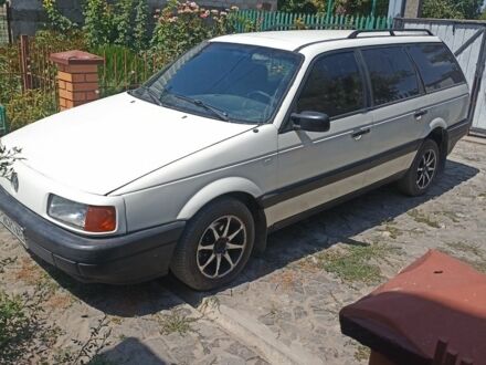 Фольксваген Пассат Варіант 1989 у Запоріжжя на Automoto.ua Білий Фольксваген Пассат Варіант, об'ємом двигуна 1.6 л та пробігом 370 тис. км за 2150 $, фото 1 на Automoto.ua