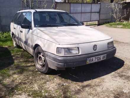 Фольксваген Пассат Вариант 1990 в Светловдске на Automoto.ua Белый Фольксваген Пассат Вариант, объемом двигателя 0 л и пробегом 333 тыс. км за 600 $, фото 1 на Automoto.ua