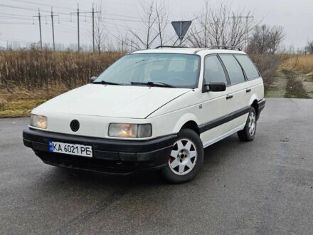 Белый Фольксваген Пассат Вариант, объемом двигателя 1.8 л и пробегом 450 тыс. км за 1500 $, фото 1 на Automoto.ua