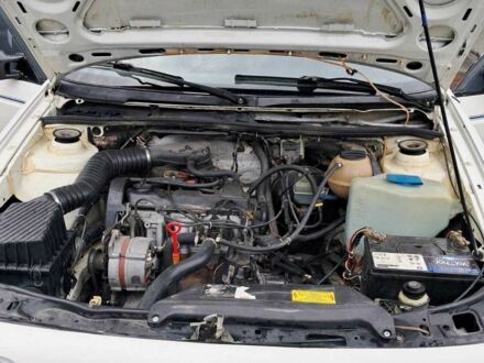 Фольксваген Пассат Вариант 1991 в Заставной на Automoto.ua Белый Фольксваген Пассат Вариант, объемом двигателя 1.8 л и пробегом 220 тыс. км за 2200 $, фото 1 на Automoto.ua