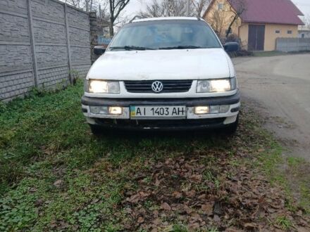 Белый Фольксваген Пассат Вариант, объемом двигателя 0 л и пробегом 420 тыс. км за 1800 $, фото 1 на Automoto.ua