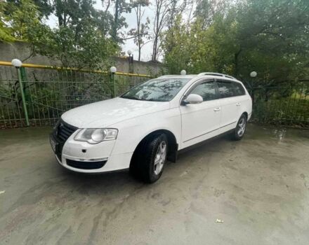 Белый Фольксваген Пассат Вариант, объемом двигателя 1.4 л и пробегом 335 тыс. км за 3900 $, фото 1 на Automoto.ua