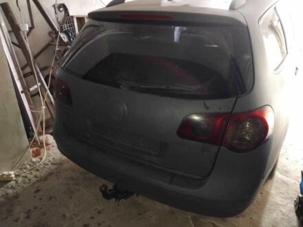 Белый Фольксваген Пассат Вариант, объемом двигателя 1.4 л и пробегом 250 тыс. км за 750 $, фото 1 на Automoto.ua