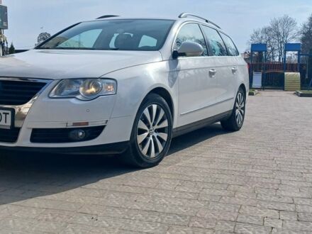 Фольксваген Пассат Вариант 2010 в Стрые на Automoto.ua Белый Фольксваген Пассат Вариант, объемом двигателя 2 л и пробегом 287 тыс. км за 7850 $, фото 1 на Automoto.ua