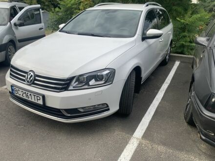 Белый Фольксваген Пассат Вариант, объемом двигателя 2 л и пробегом 305 тыс. км за 10500 $, фото 1 на Automoto.ua