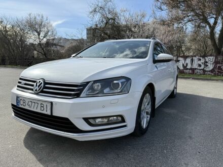 Белый Фольксваген Пассат Вариант, объемом двигателя 2 л и пробегом 320 тыс. км за 11111 $, фото 1 на Automoto.ua